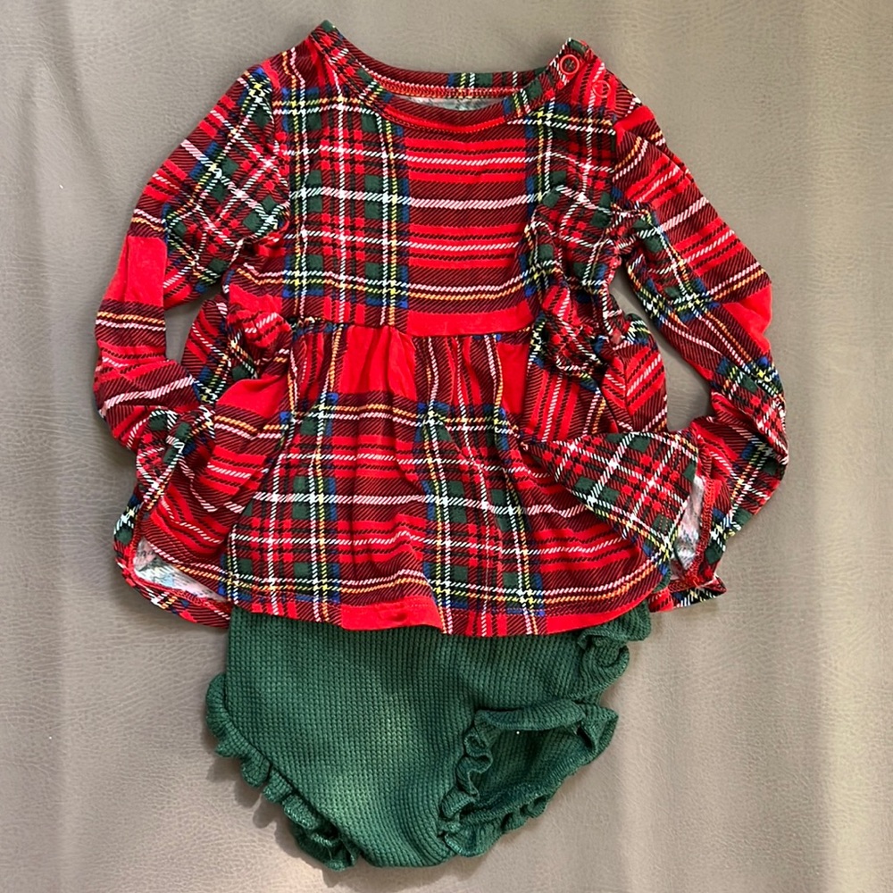 Posh Peanut tartan bloomer set! 3-6 months